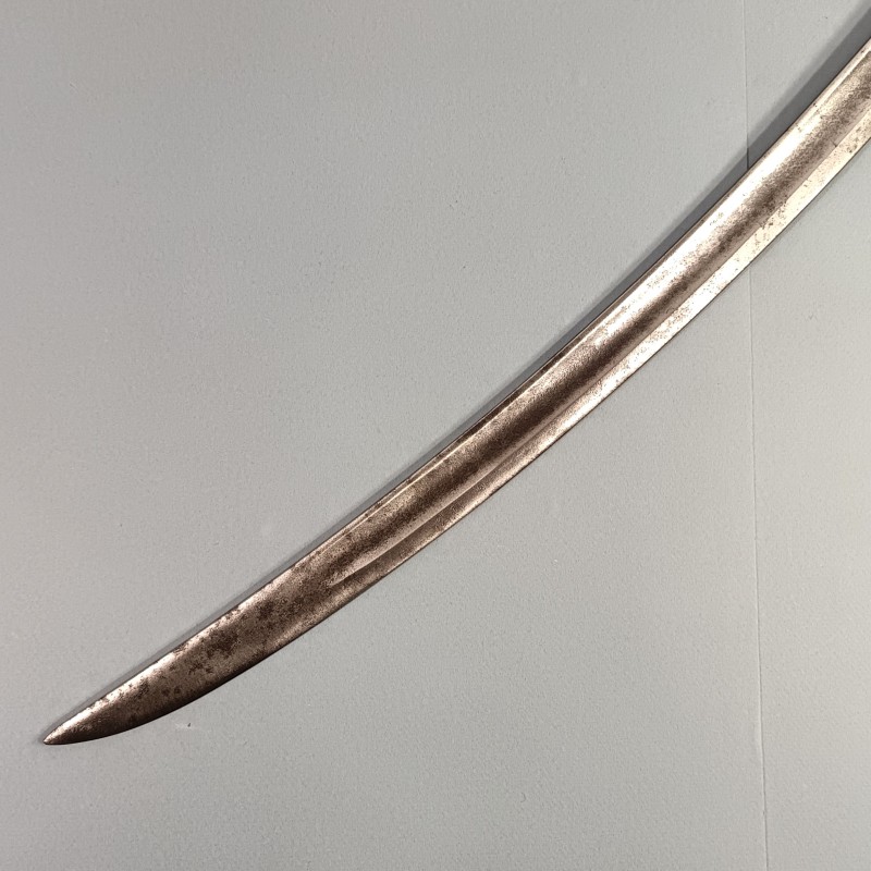 PETIT SABRE D'OFFICIER D'INFANTERIE DE TYPE EMPIRE FABRICATION EUROPEENNE PREMIERE MOITIE DU XIX ème SIECLE
